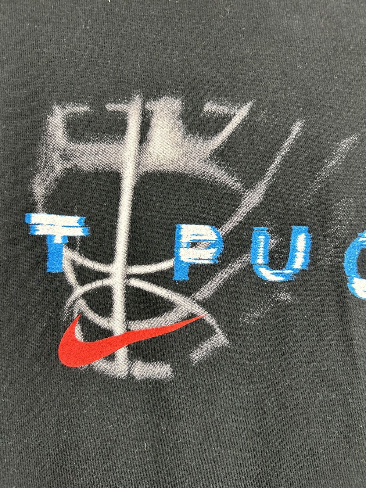 Nike Vintage 90s Nike Eat Puck Center Logo T shirt Size US XL / EU 56 / 4 - 13 Thumbnail
