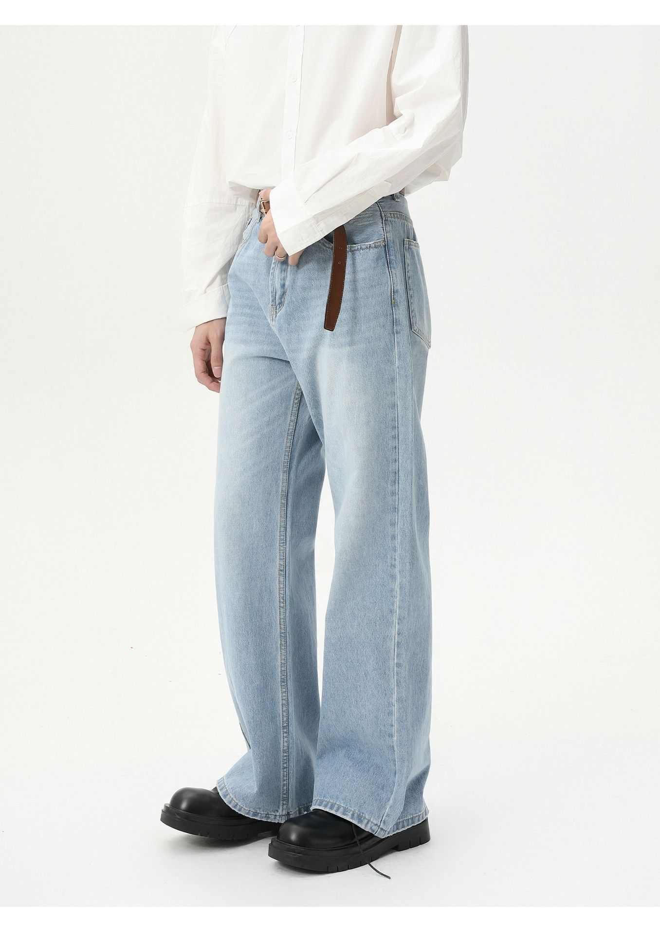 Japanese Brand Men's straight-leg casual classic washed light blue jeans Size US 32 / EU 48 - 5 Thumbnail