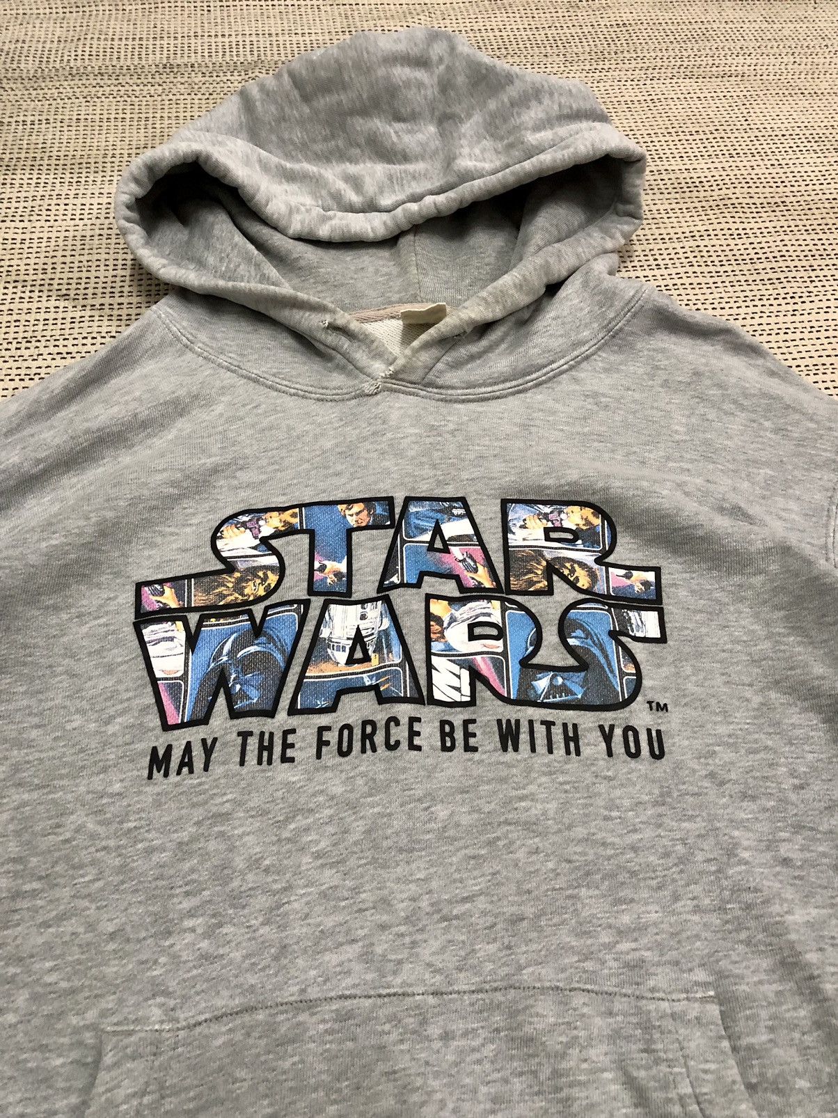 Star Wars × Uniqlo STAR WARS X UNIQLO HOODIE SPELL OUT LOGO Size US M / EU 48-50 / 2 - 6 Thumbnail