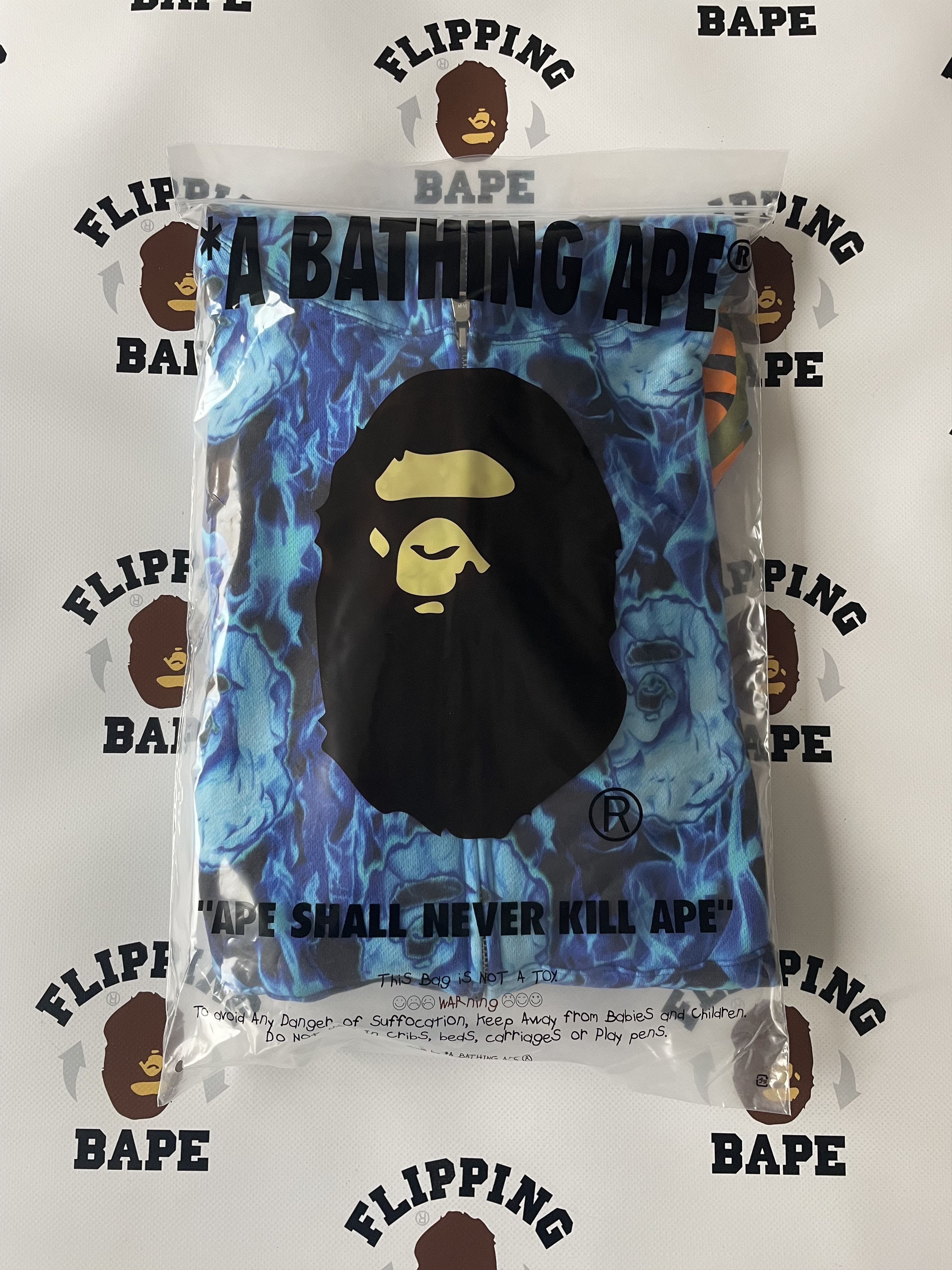 Bape BAPE FLAME SHARK FULL ZIP HOODIE Size US S / EU 44-46 / 1 - 9 Thumbnail