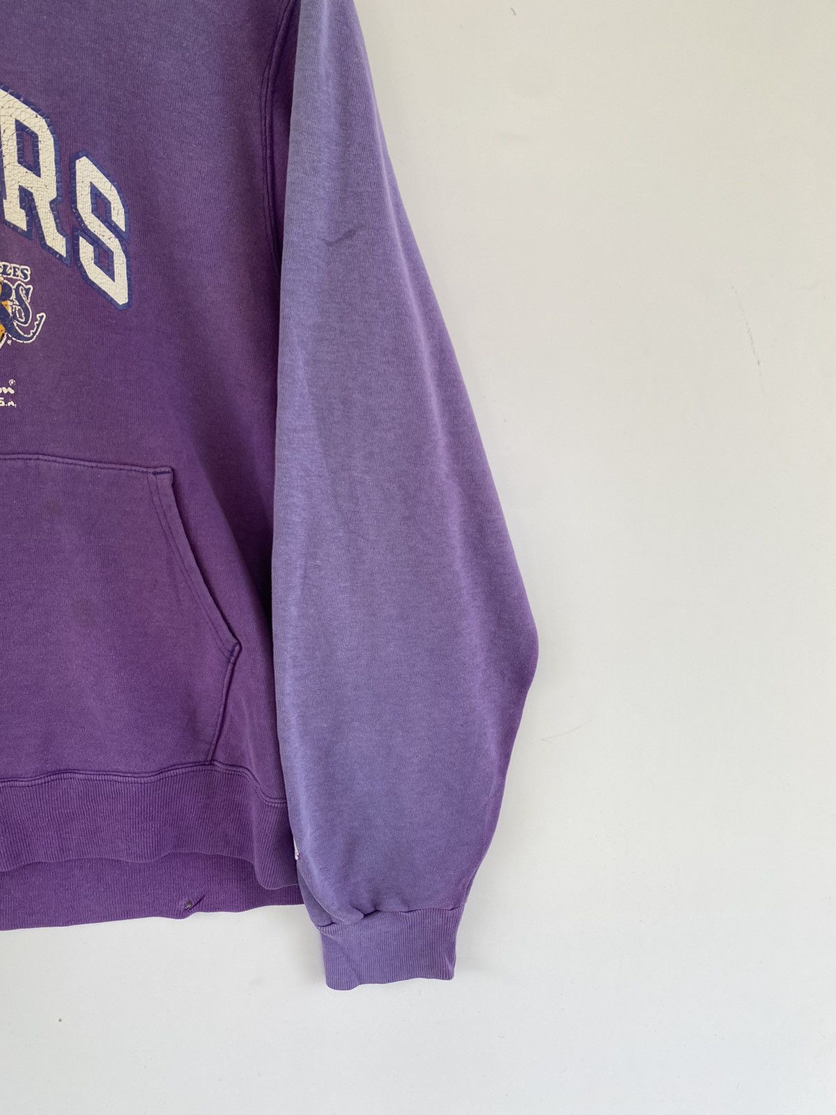 Champion × NBA × Vintage ✅️Vtg Champion Lakers Faded Hoodie Pullover Size US L / EU 52-54 / 3 - 4 Thumbnail