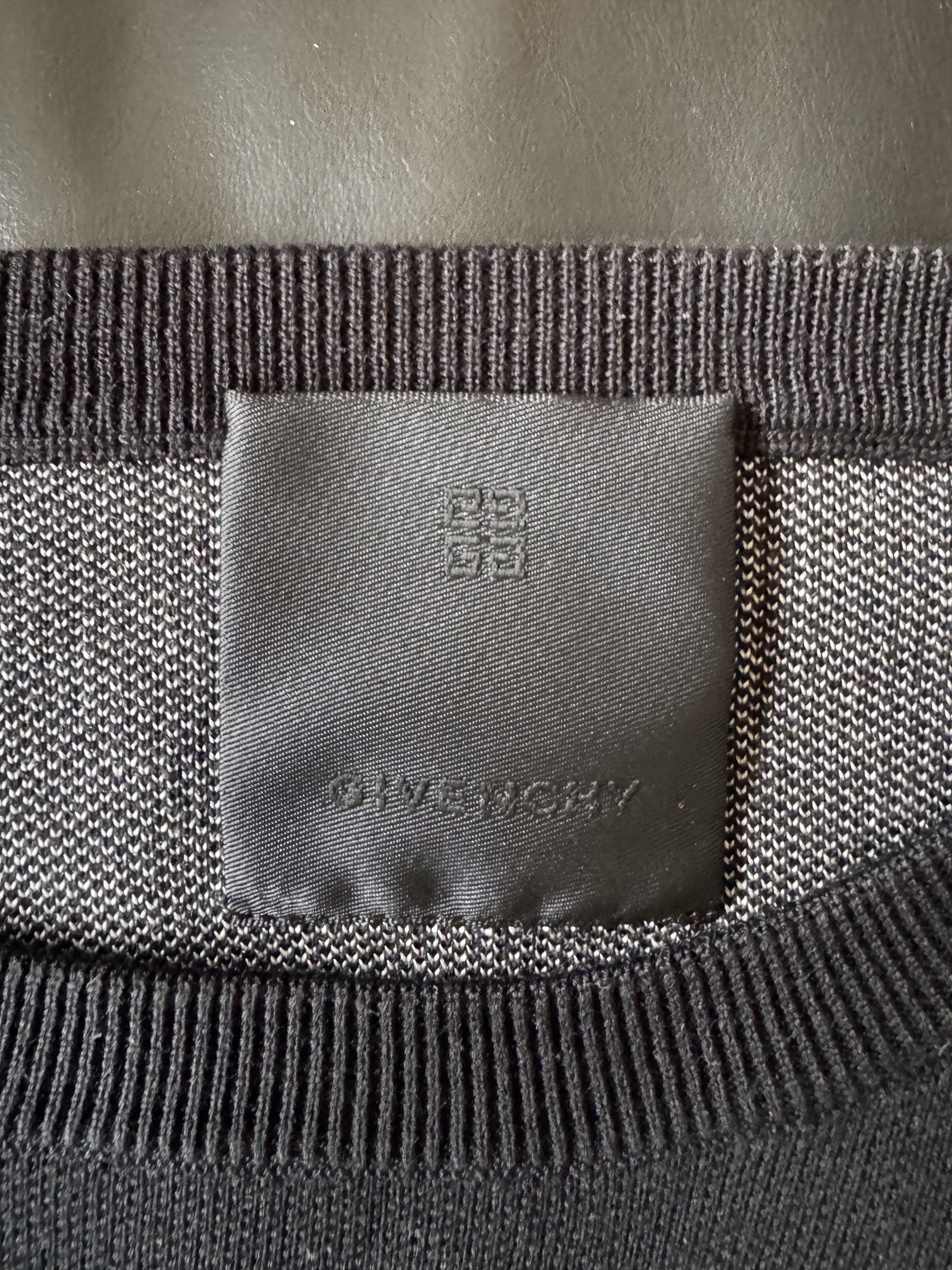 Givenchy Black White Paisley Silk Pullover Size US S / EU 44-46 / 1 - 13 Thumbnail