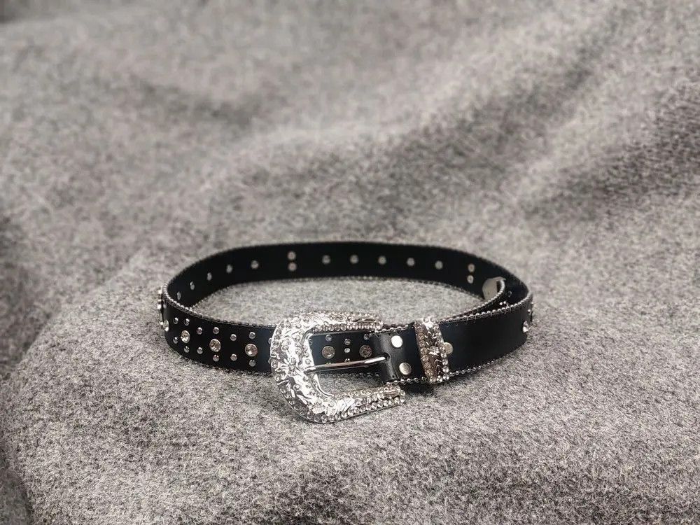 Le Grande Bleu (L.G.B.) Vintage with cross BB. Simon Style Belt Black Leather Y2K Size ONE SIZE - 1 Thumbnail