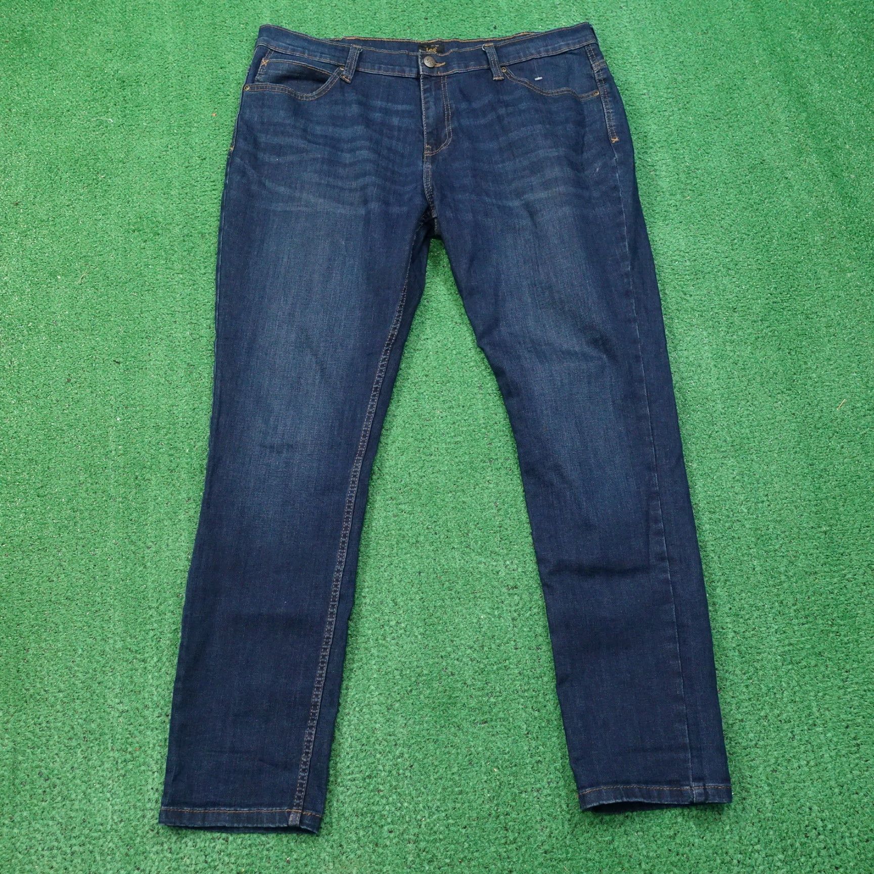 Lee LEE LEM LUKE DENIM BLUE JEANS MENS SIZE 38 Jeans Mens 38 Blue Denim Regular 5-Pocket Belt Loops Cotton Zip Inseam 31 Vintage No Size US 38 / EU 54 - 2 Thumbnail
