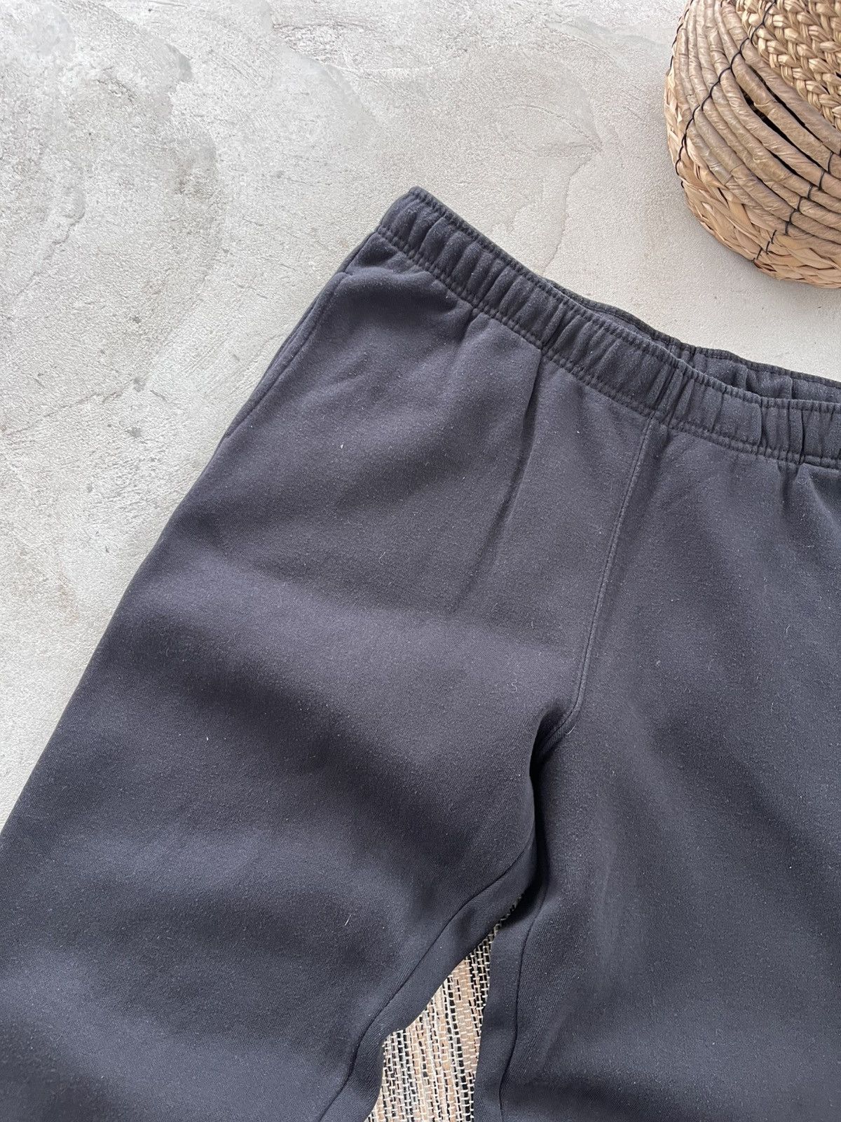 Champion Vintage Champion Fleece Track Pants Black Basic Sweatpants Size US 38 / EU 54 - 3 Thumbnail