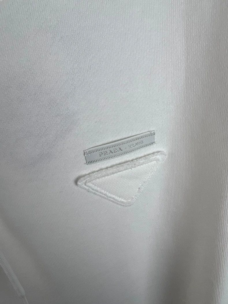 Prada Prada White inverted triangle logo hoodie Size M / US 6-8 / IT 42-44 - 4 Thumbnail