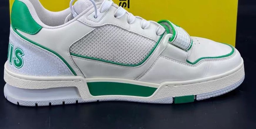 Louis Vuitton Louis Vuitton Vintage Trainer Sneakers in White and Green - Size US 7.5 / EU 40-41 - 9 Thumbnail