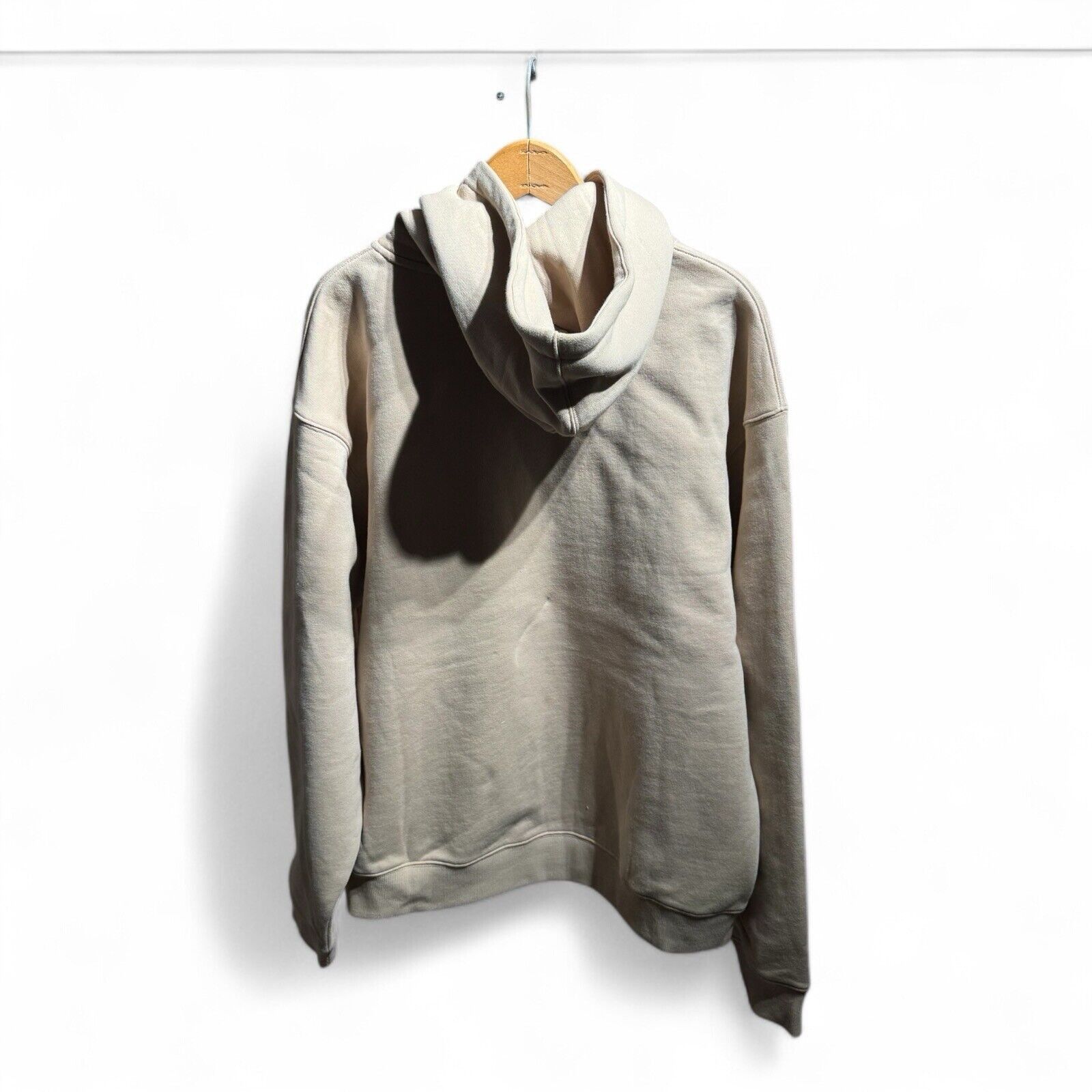 Kith Kithmas Wreath FW22 Brown Hoodie Sz L NWT Size US L / EU 52-54 / 3 - 5 Thumbnail