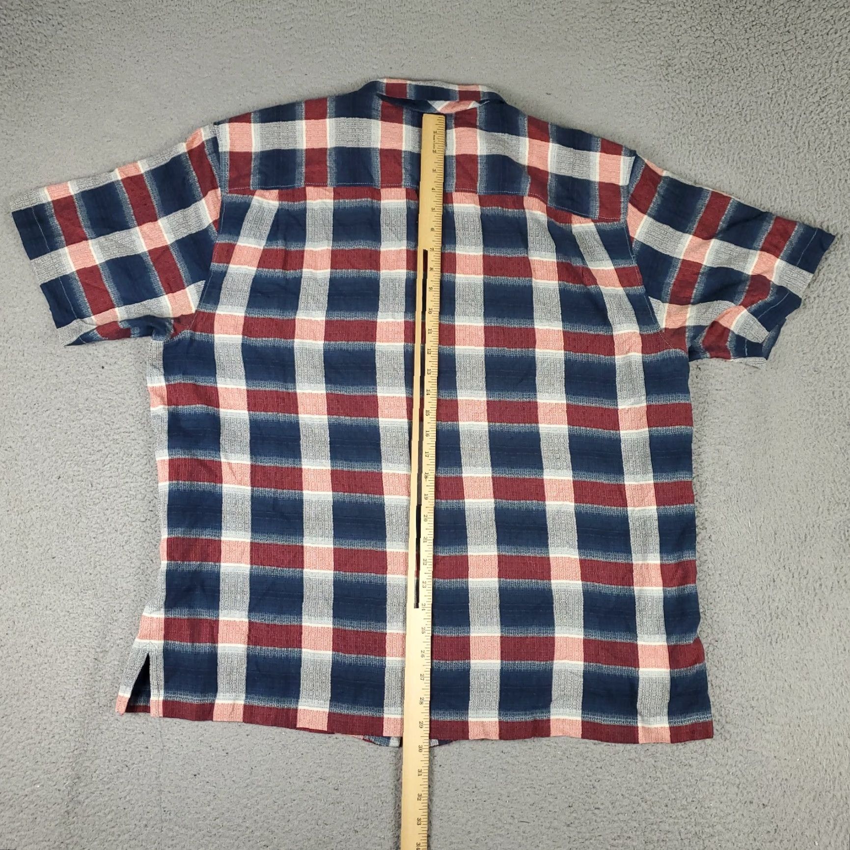 Tommy Bahama Tommy Bahama Shirt Mens XL Silk Short Sleeve Button-Up Plaid Red Blue Hawaiian Tropical Size US XL / EU 56 / 4 - 4 Thumbnail