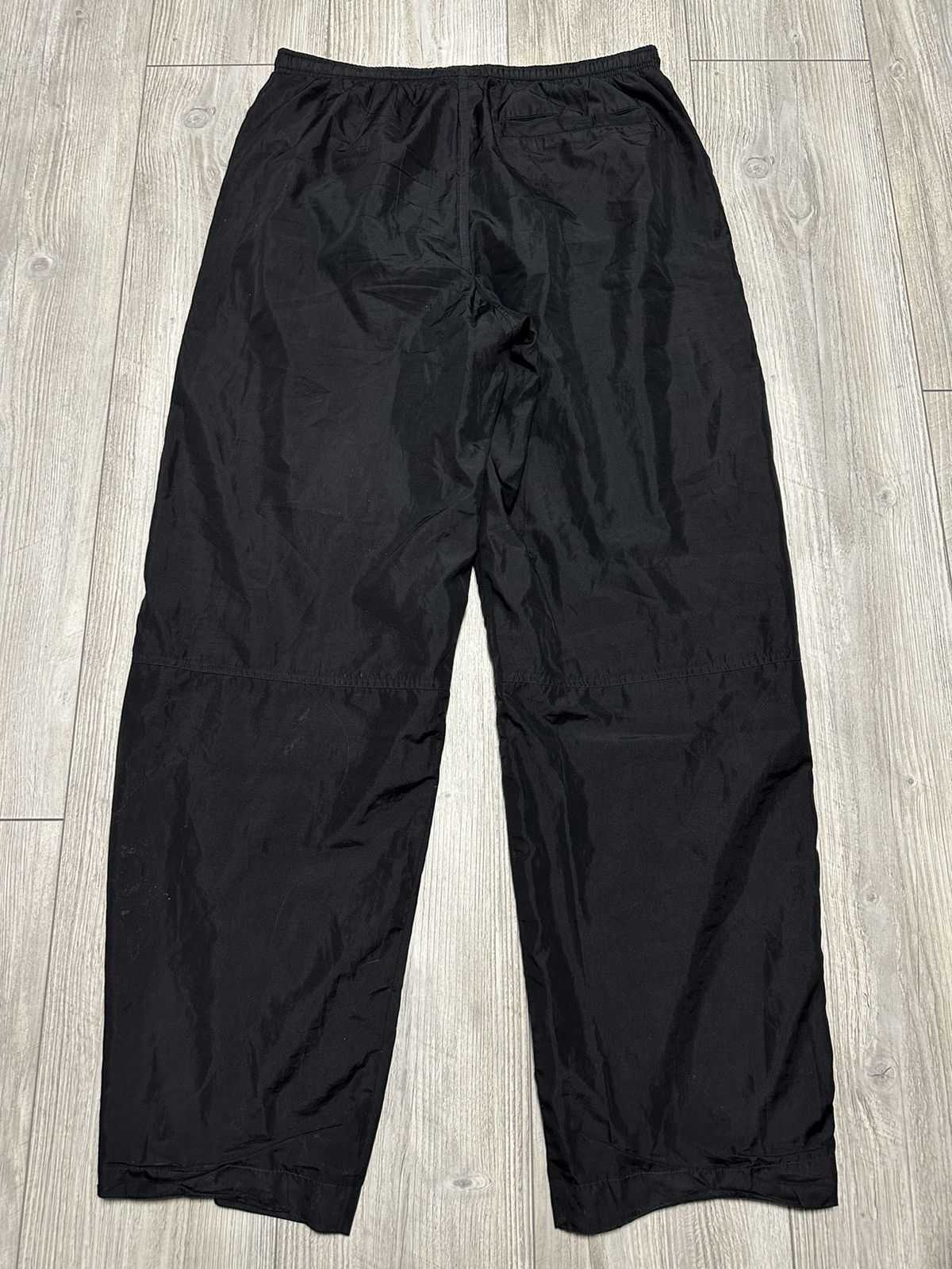 Nike Vintage Nike Track Pants Nylon Drill Y2K Hype Baggy Size US 34 / EU 50 - 7 Thumbnail
