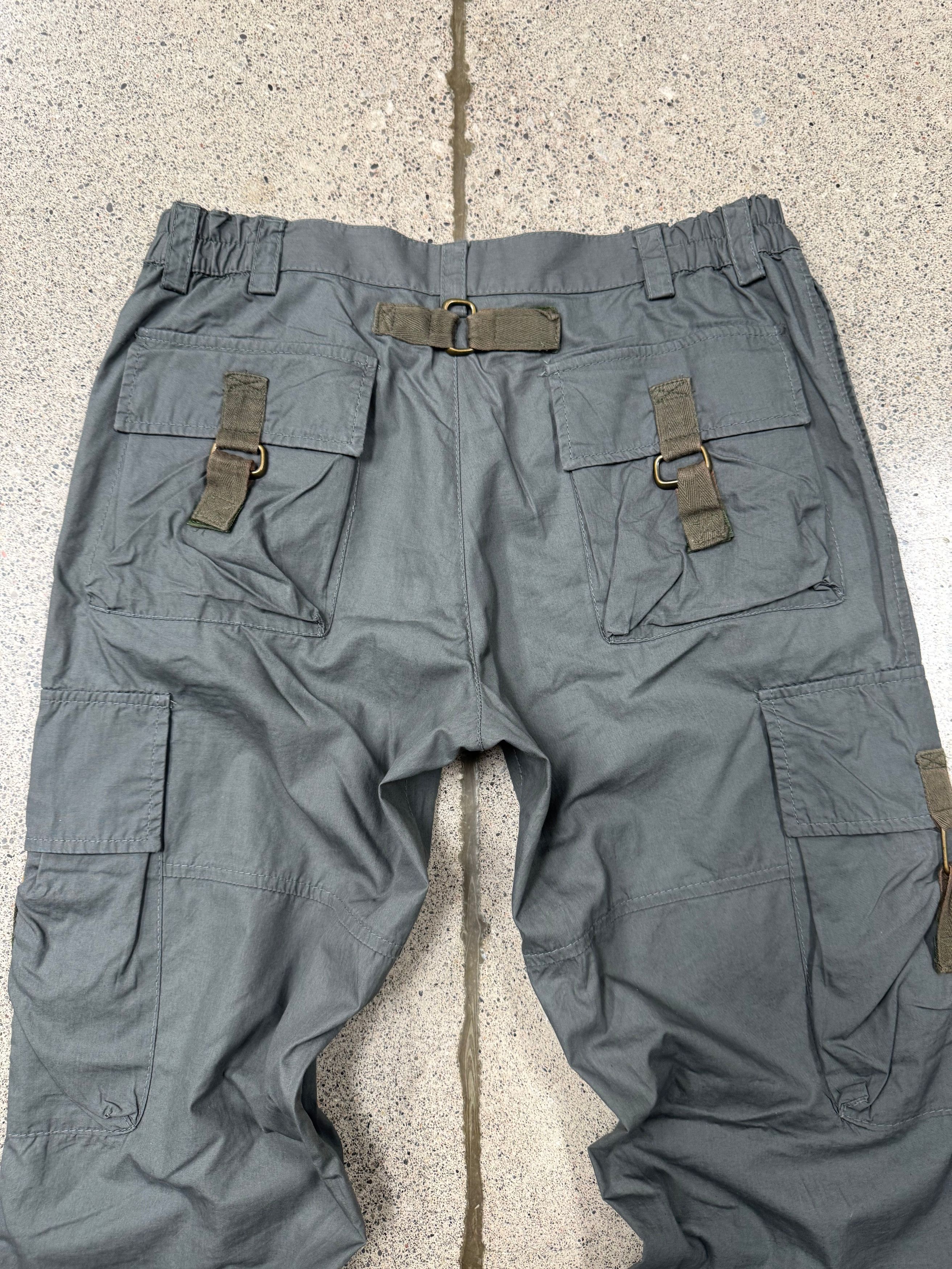 Dolce & Gabbana 2000s Dolce & Gabbana Military ‘Strap Closure’ Cargo Pants Size US 34 / EU 50 - 2 Thumbnail