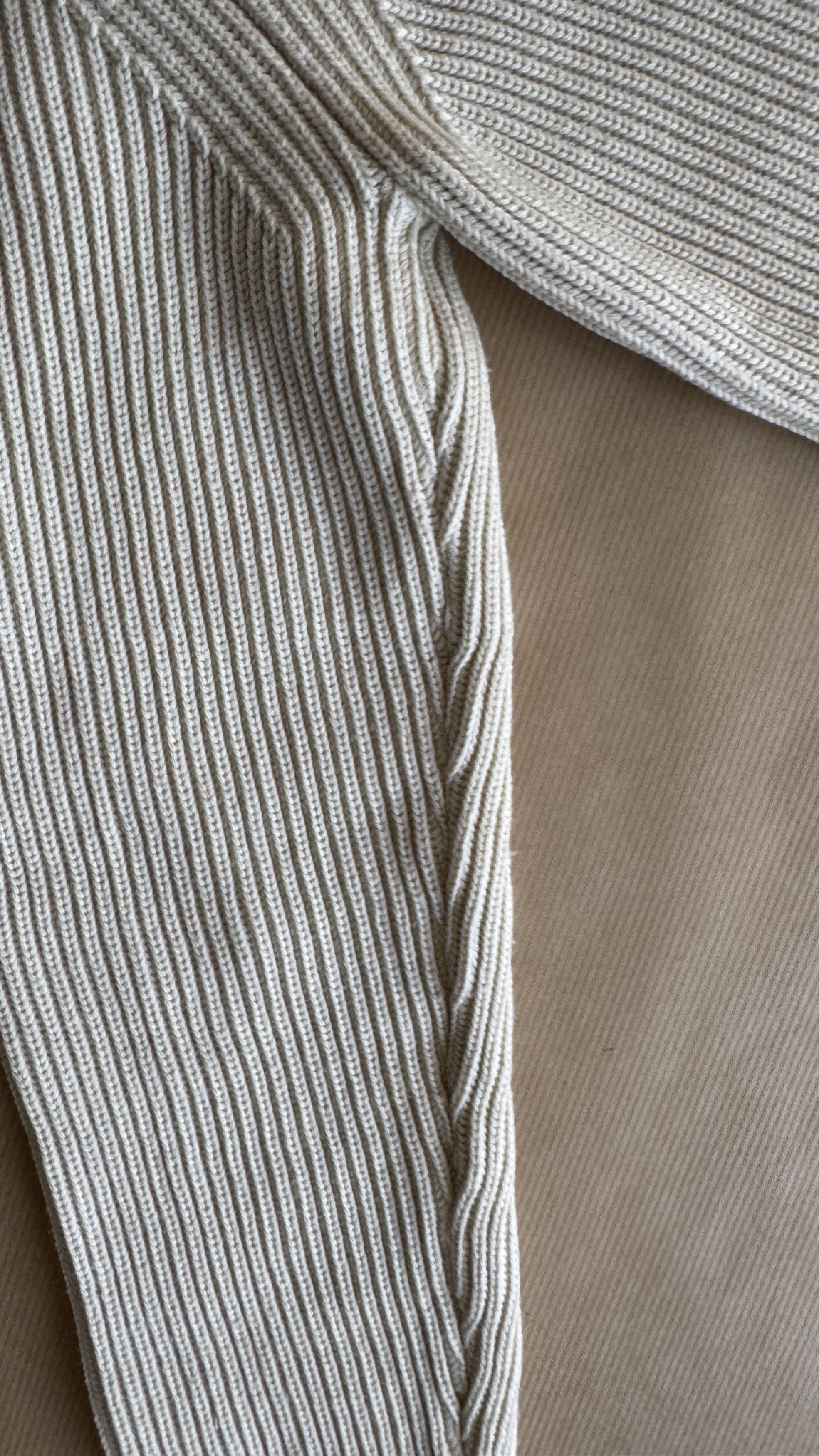 Auralee aa . 4 . as new . SUPER FINE WOOL RIB KNIT BIG P/O .A6AP01RK Size US S / EU 44-46 / 1 - 16 Thumbnail