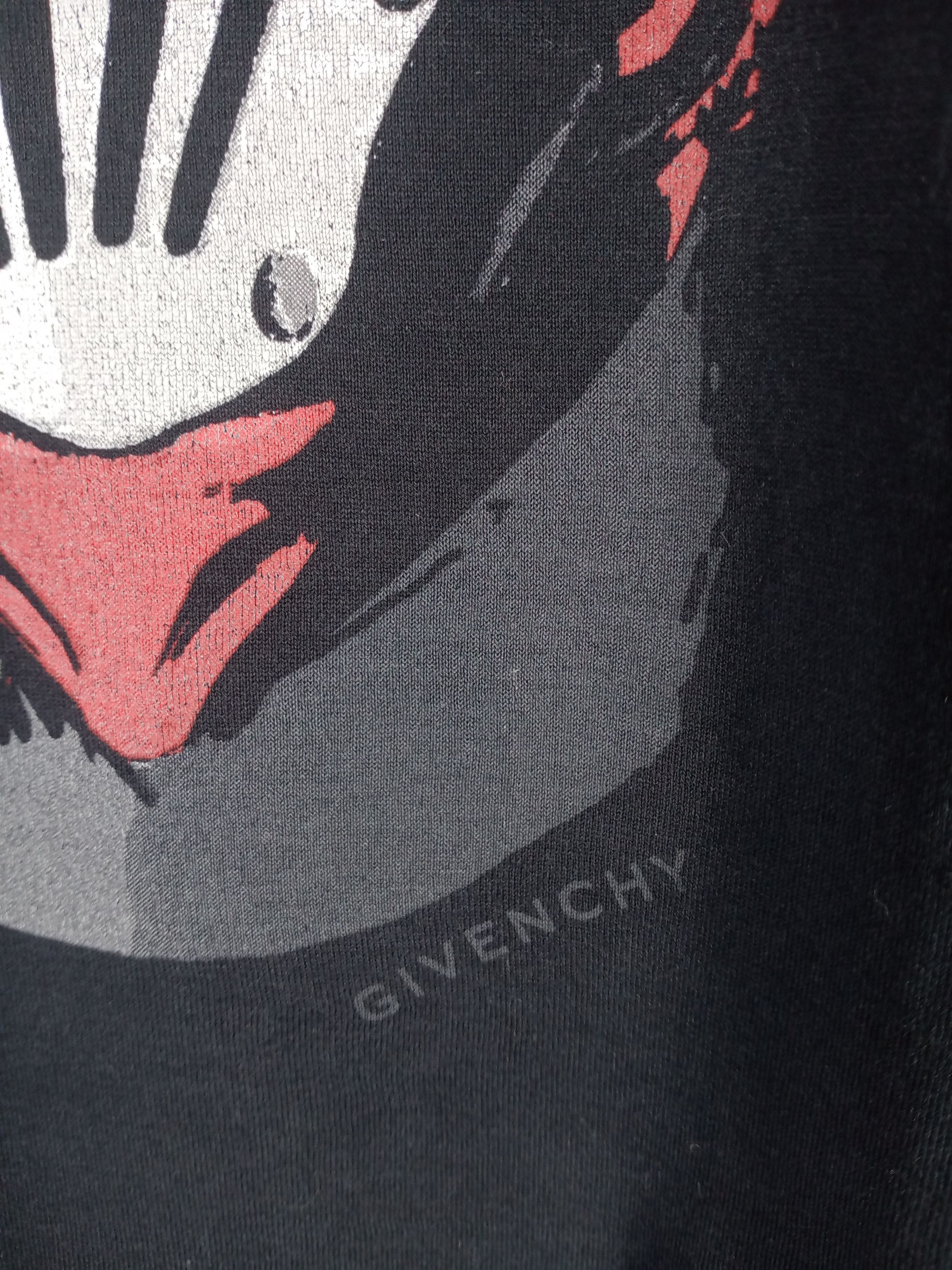 Givenchy Givenchy Mask Graphic Tshirt Size US L / EU 52-54 / 3 - 4 Thumbnail