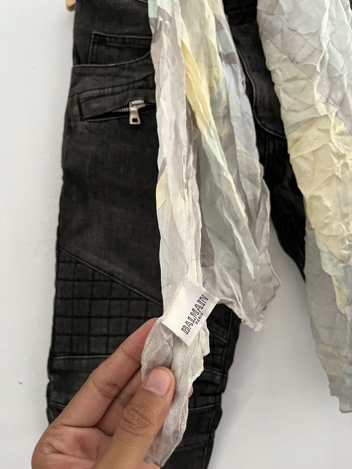 Balmain Balmain scarf decarnin style runway Size ONE SIZE - 5 Thumbnail