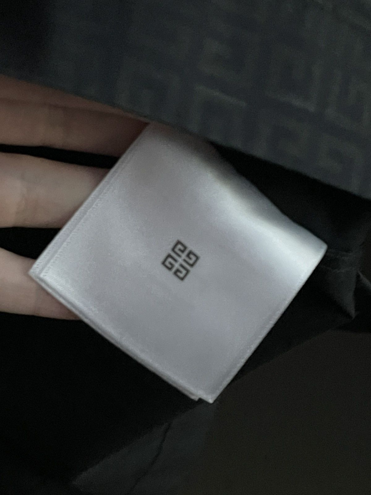 Givenchy Givenchy 4G Shirt Size US L / EU 52-54 / 3 - 6 Thumbnail