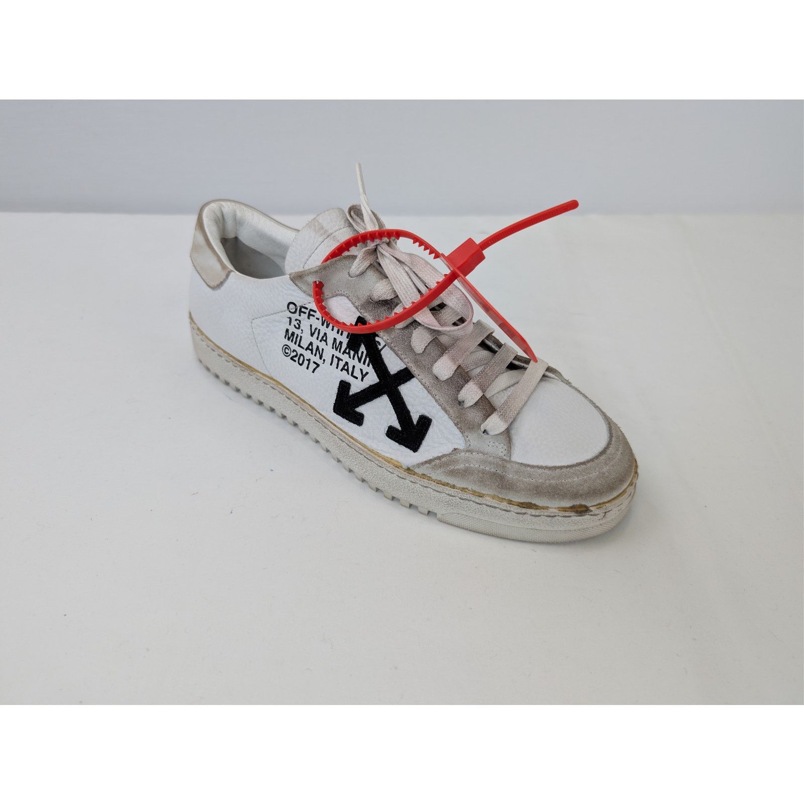 Off-White o1rshd1 Virgil Abloh Address Low Top Sneaker White / Black Size US 10 / EU 43 - 3 Thumbnail