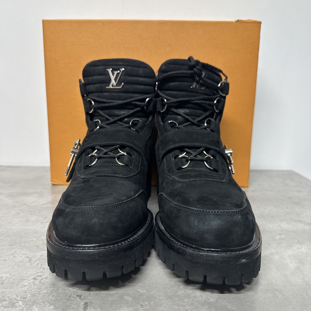 Louis Vuitton Louis Vuitton Size 8 staples edition rockstar creeper boots Size US 9 / EU 42 - 8 Thumbnail