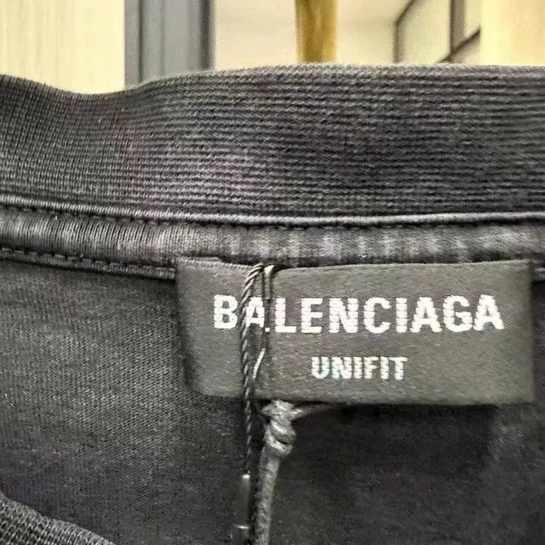 Balenciaga Balenciaga Front and back logo short sleeves Size US L / EU 52-54 / 3 - 2 Thumbnail