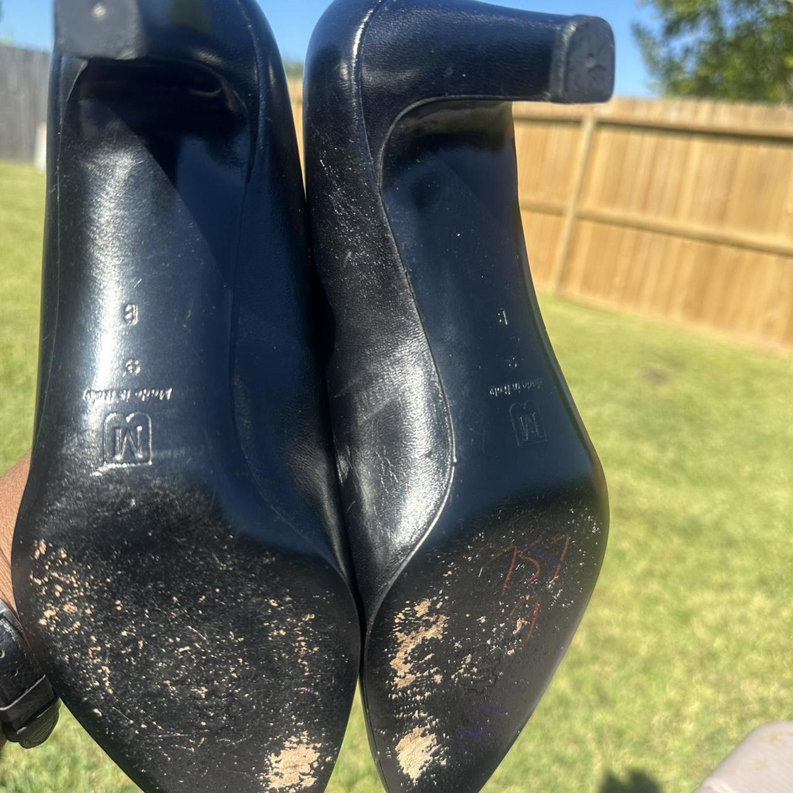 Bruno Magli Black leather vintage pumps with 3" heel heels Size US 9 / IT 39 - 4 Thumbnail
