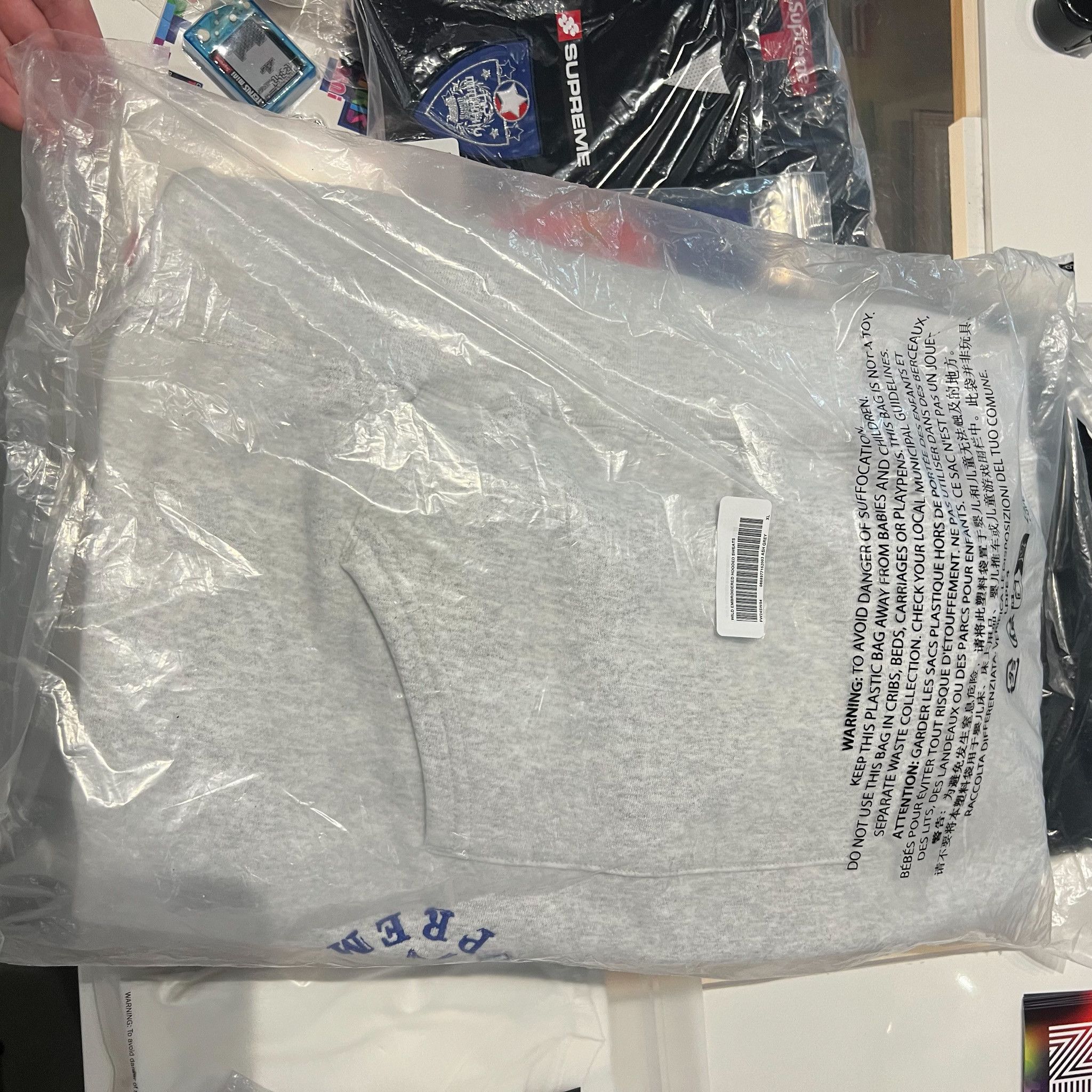 Supreme Wild Embroidered Hooded Sweatshirt Ash Grey • XL