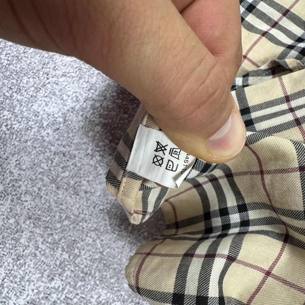 Burberry × Vintage VINTAGE BURBERRY LONDON NOVA CHECK SHIRT SIZE 39 / M Size US M / EU 48-50 / 2 - 11 Thumbnail