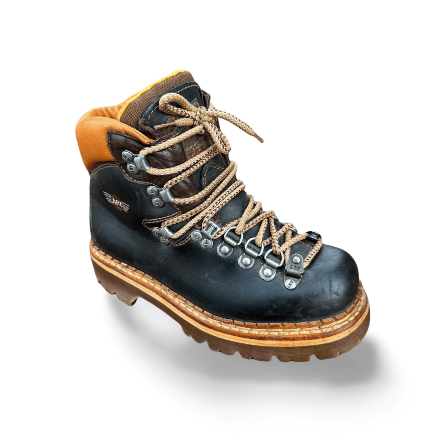 Handmade Women's Hiking Boots by A.R.T. Unworn, Size 37 EU US 5 Size US 5 / IT 35 - 1 Thumbnail