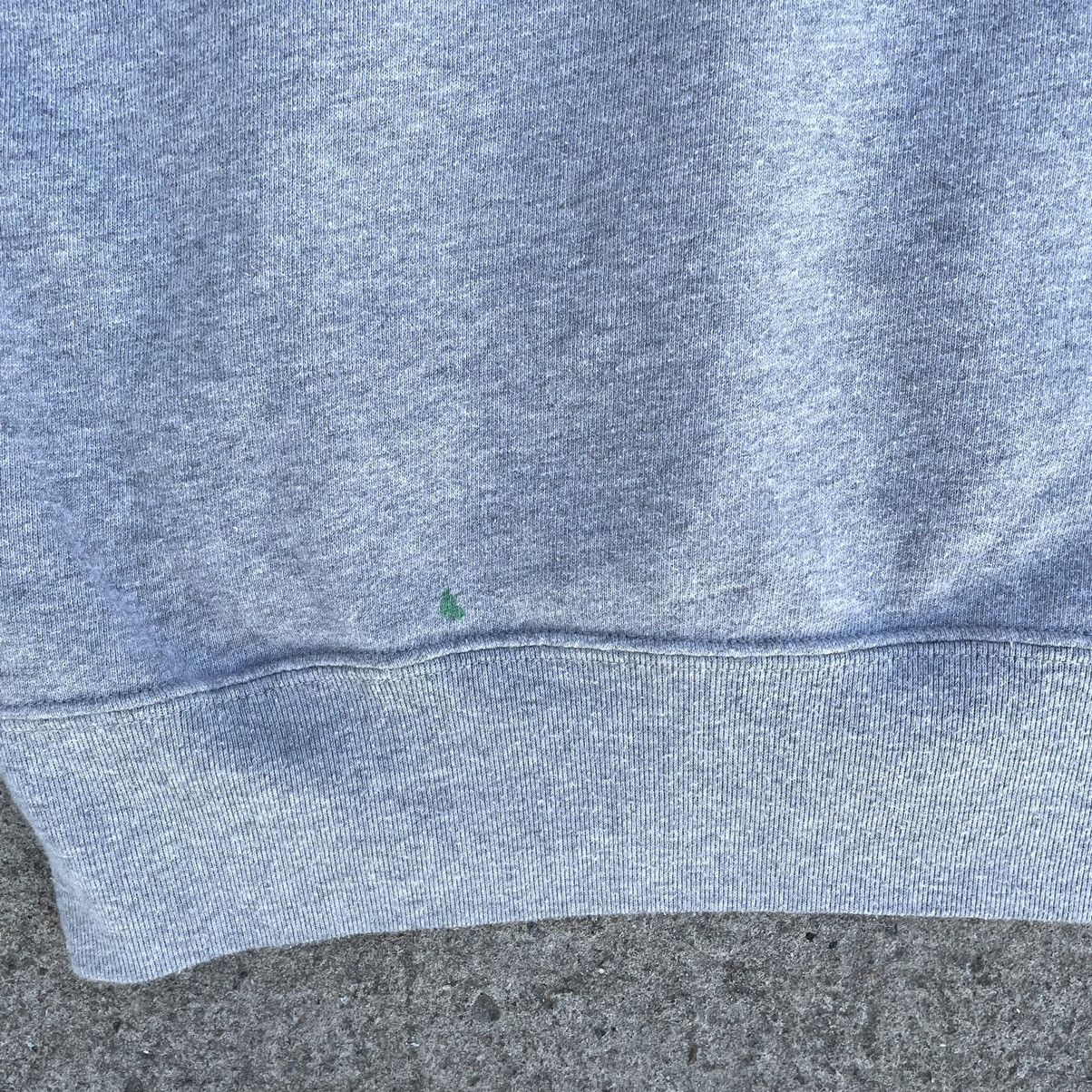 Uniqlo Vintage Uniqlo Sweatshirt Big Logo Japanese Style Y2K 90s Size US M / EU 48-50 / 2 - 12 Thumbnail