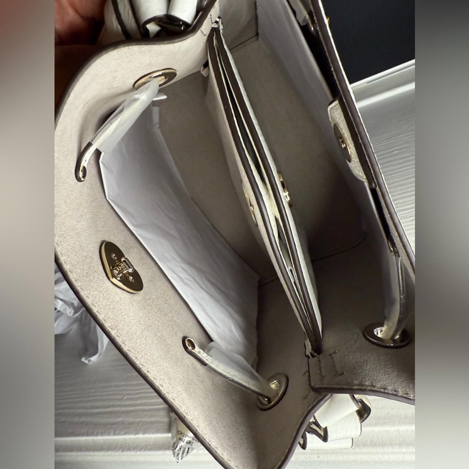 Kate Spade Kate Spade Small Bucket Bag White Dove Leather NWT Size ONE SIZE - 5 Thumbnail