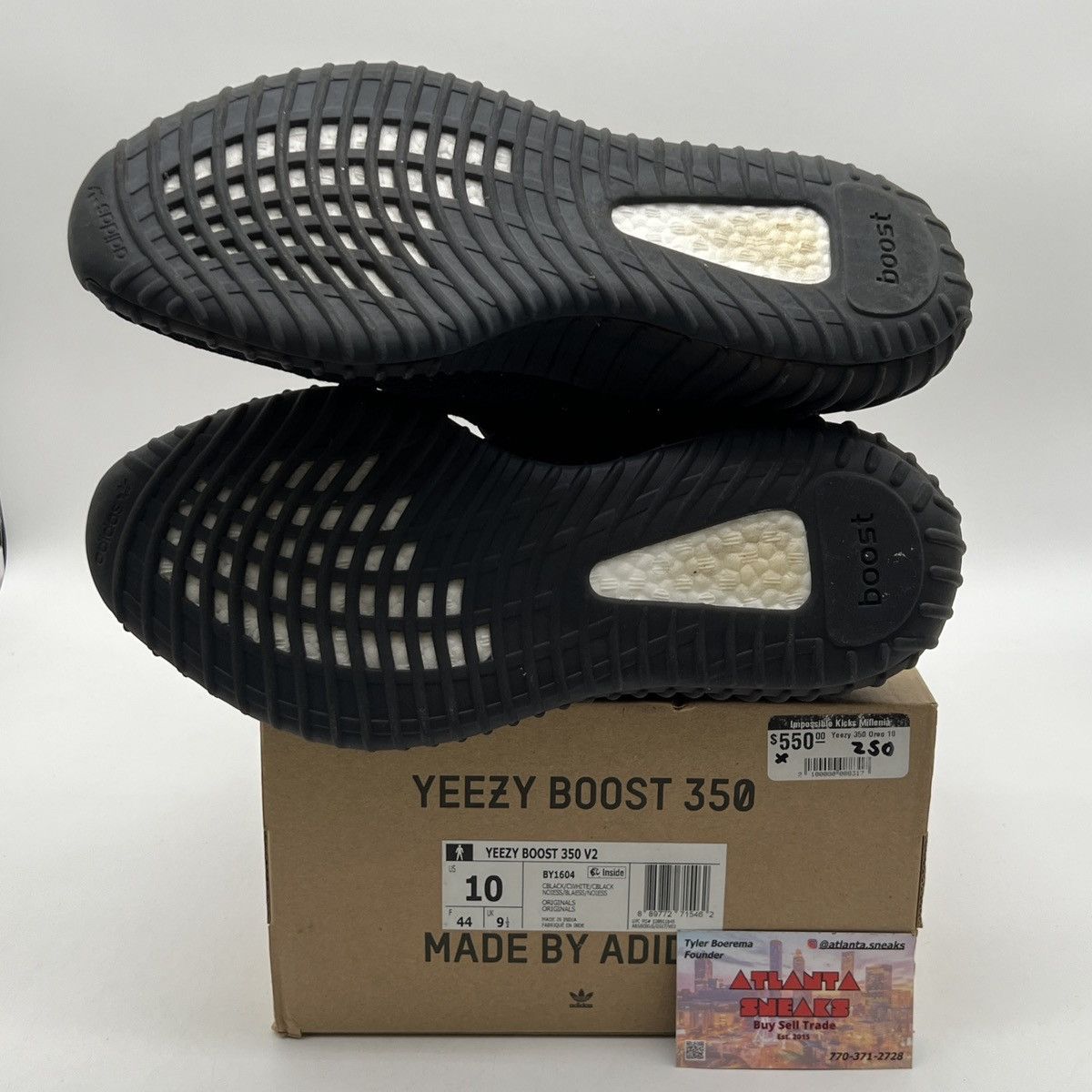 Adidas Yeezy boost 350 Oreo Size US 10 / EU 43 - 8 Thumbnail