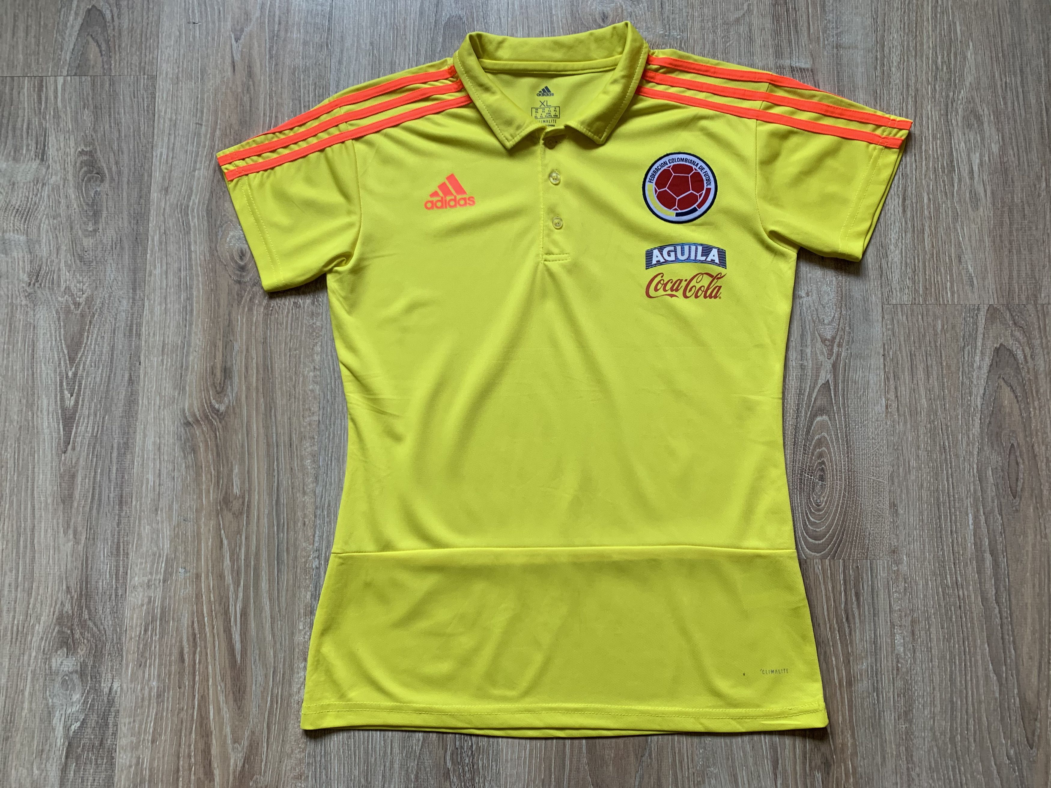 Vintage Adidas Colombia National Football Team Womens Jersey