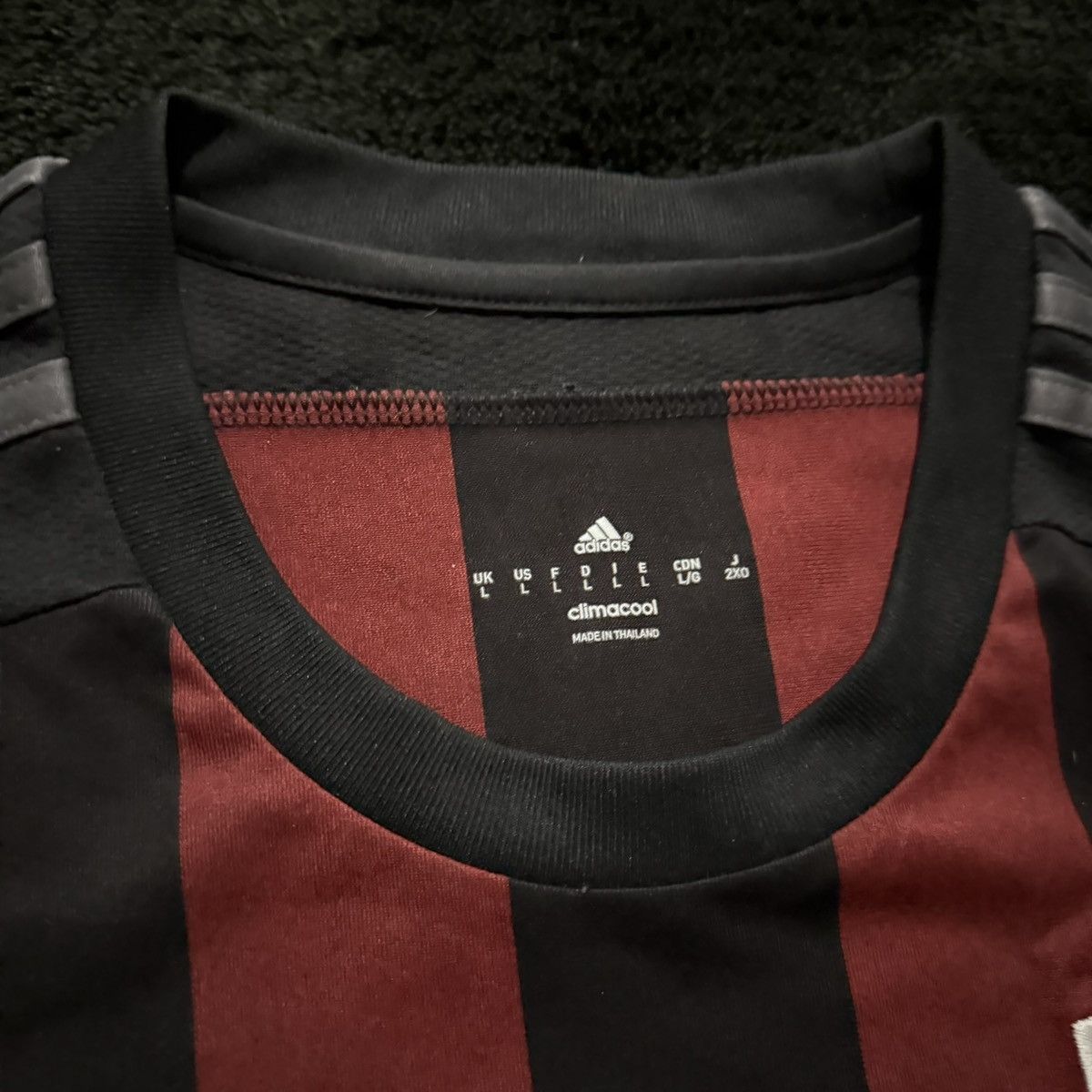 Other AC Milan - Football (Soccer) Jersey Size US L / EU 52-54 / 3 - 2 Thumbnail