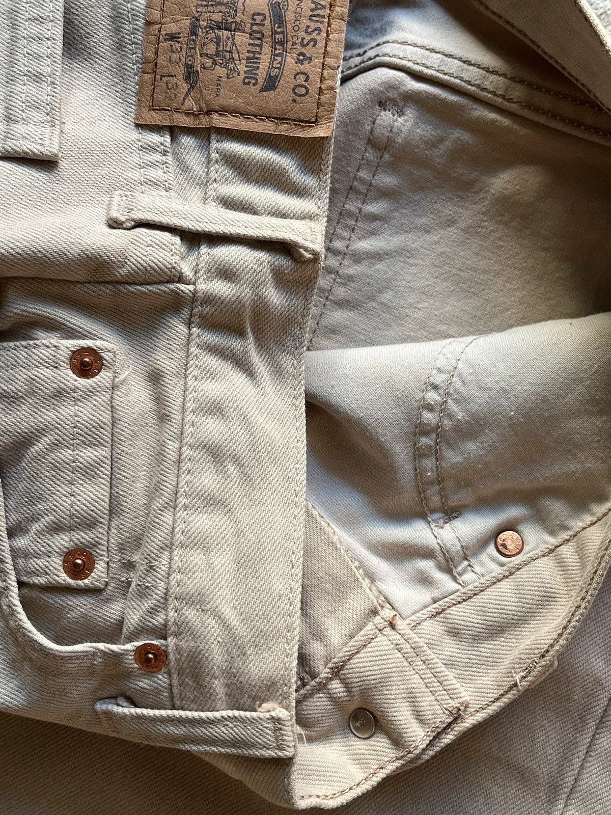 Levi's Levi’s Jeans Sz W33 L32 Vintage 1998 Beuge Jeans Denim Rare Size US 33 - 11 Thumbnail