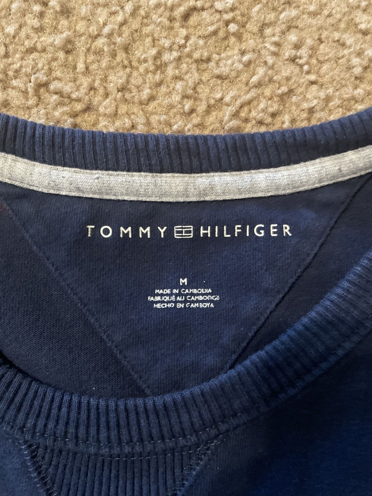 Tommy Hilfiger Tommy Hilfiger Long-Sleeve Shirt with Logo Men's Size Large Size US M / EU 48-50 / 2 - 2 Thumbnail