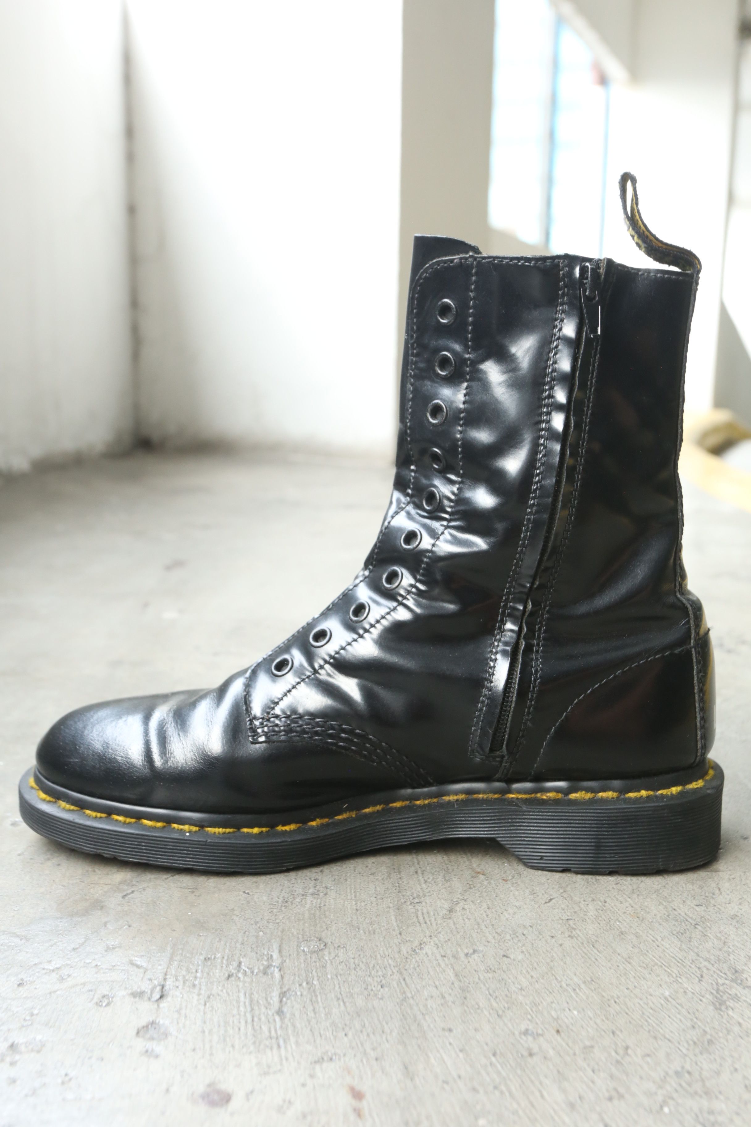Dr. Martens × Vetements Vetements - Dr. Martens - S/S 17 - "Border Line" 1490 Boots Size US 9 / EU 42 - 4 Thumbnail