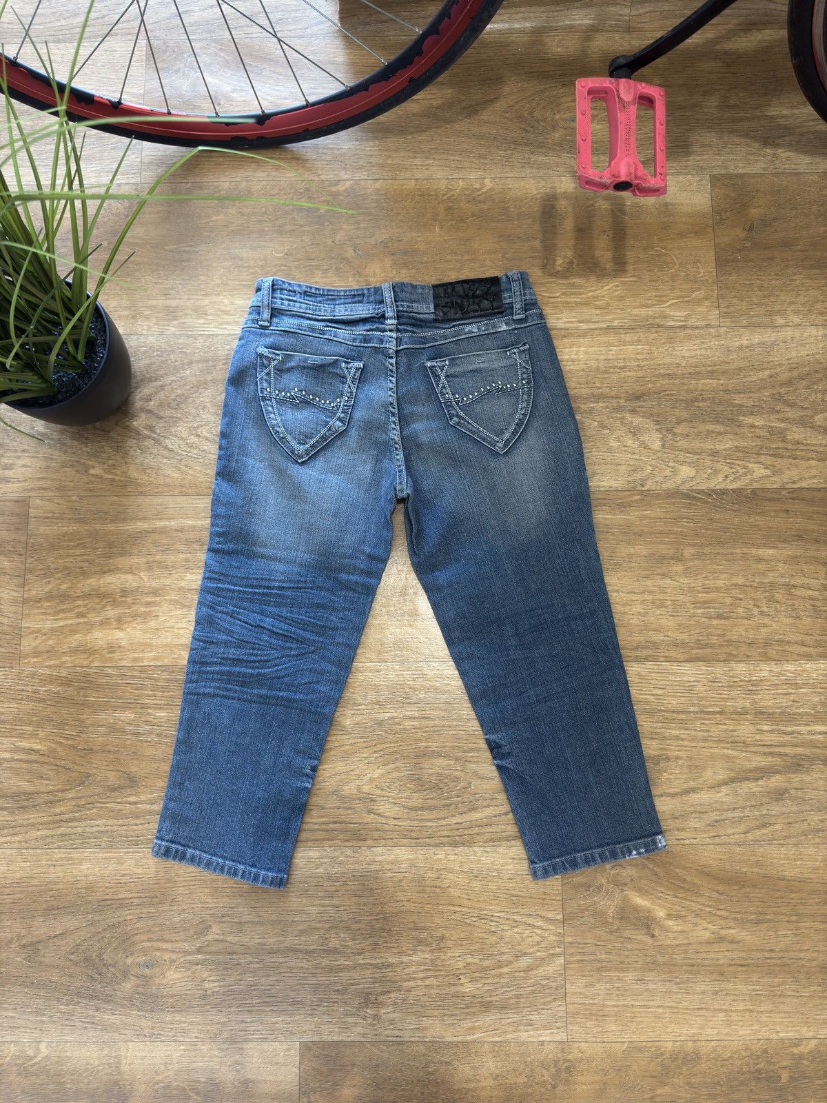 Miss Sixty VINTAGE MISS SIXTY WASHED DENIM 2000s BREECHES DENIM SHORTS Size 26" / US 2 / IT 38 - 5 Thumbnail