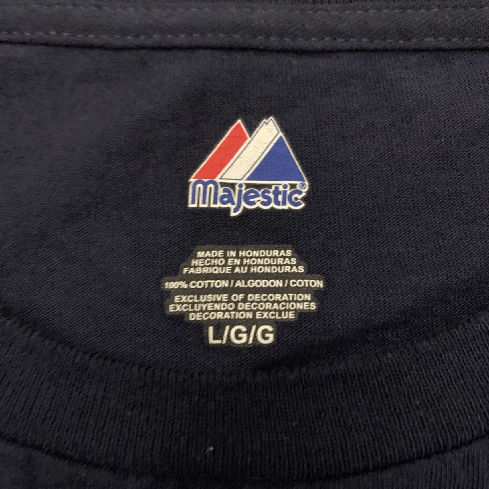 Vintage VINTAGE Freddi Gonzalez Braves T-Shirt L Men Blue 33 Majestic Atlanta Baseball Shirt Mens Size Large Size US L / EU 52-54 / 3 - 3 Thumbnail