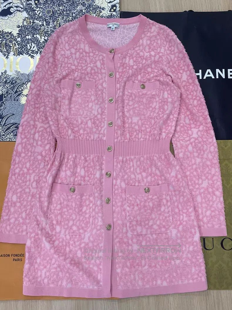 Chanel Chanel Pink embossed camellia dress Size S / US 4 / IT 40 - 1 Thumbnail