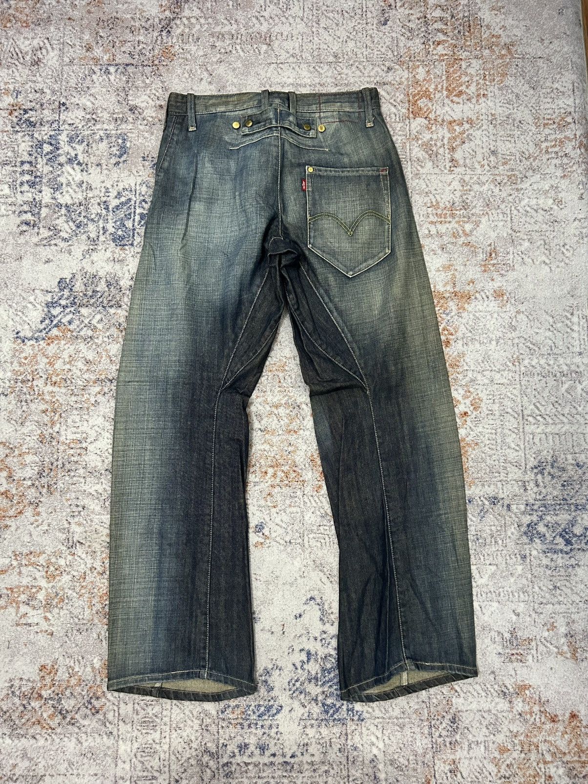 Vintage Levis Engineered Buckle Back Pocket loose Jeans
