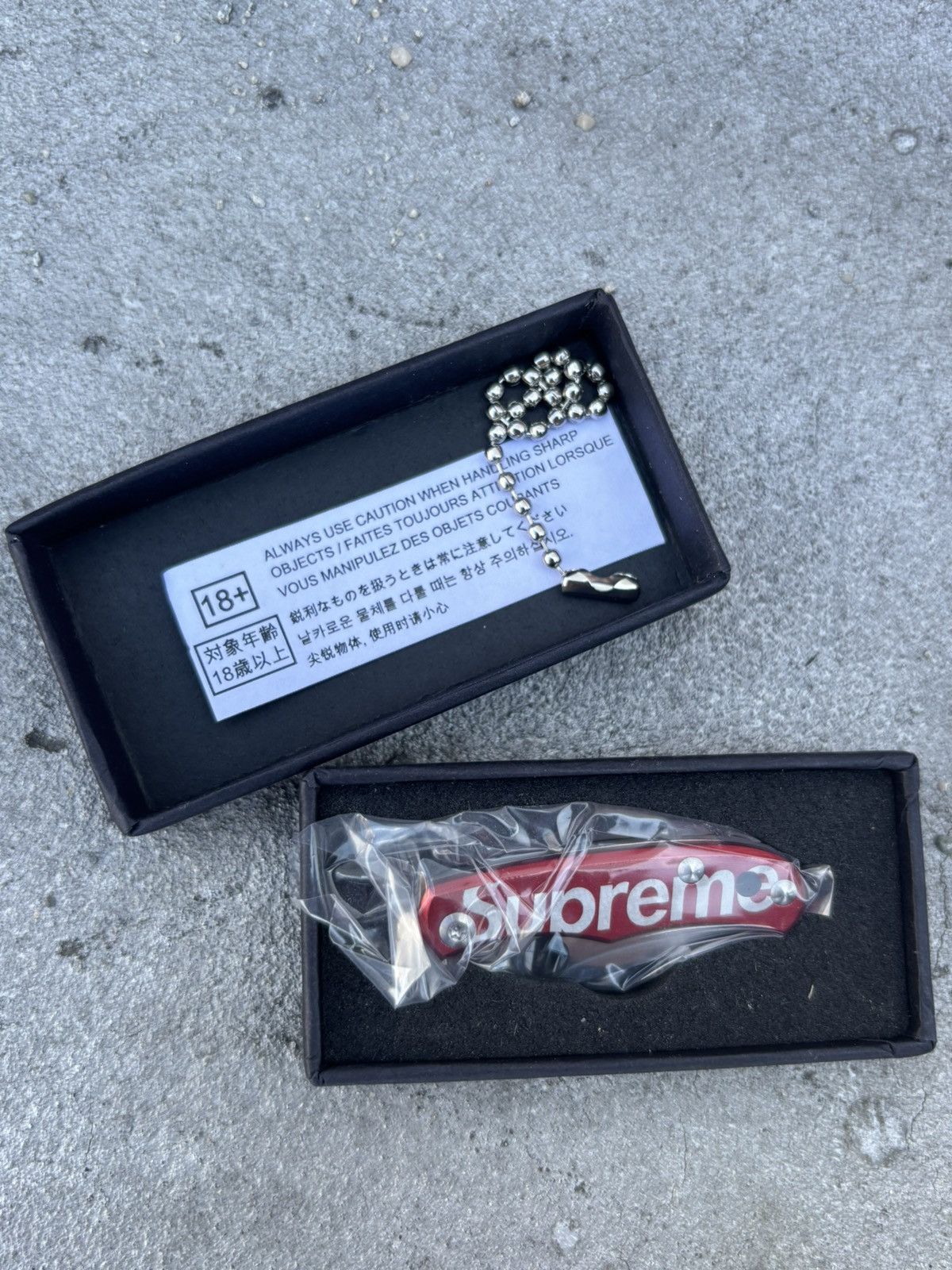 Supreme supreme spyderco bug knife red Size ONE SIZE - 4 Thumbnail