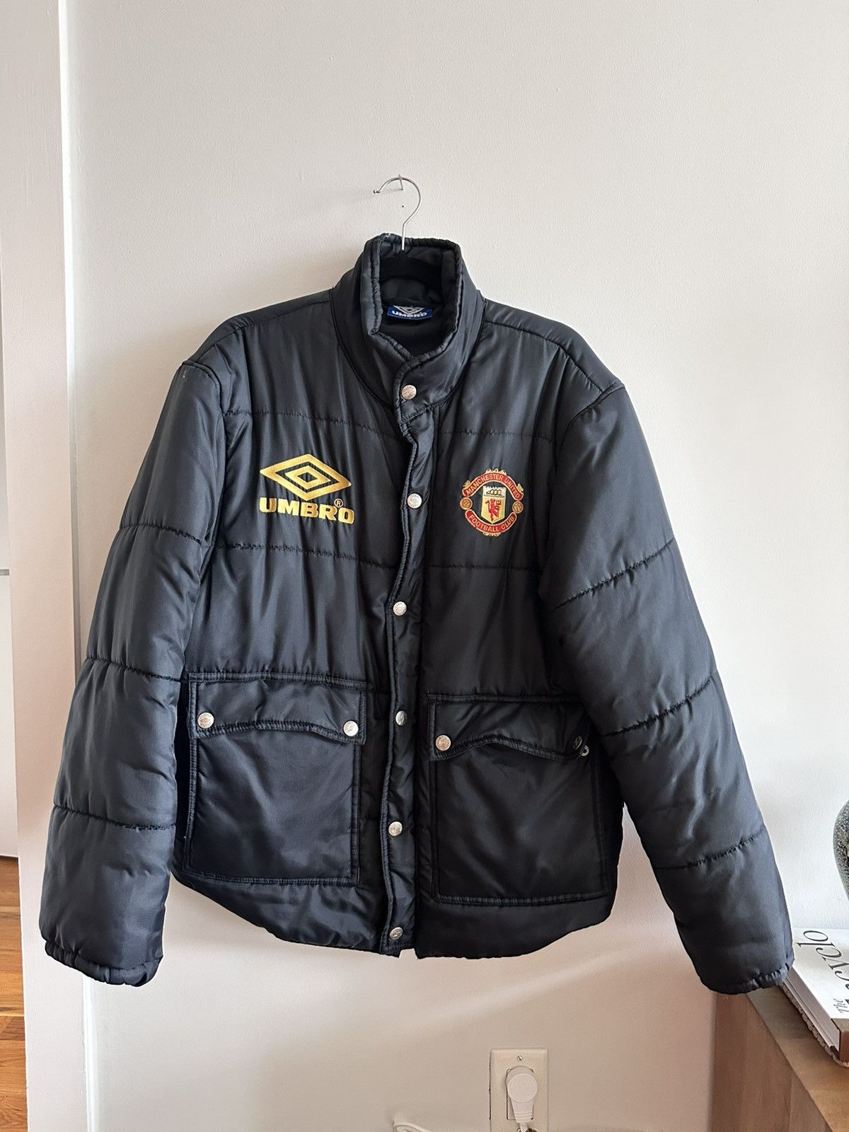 Umbro Manchester United Puffer Jacket (Umbro, 1990s) Size US S / EU 44-46 / 1 - 1 Thumbnail