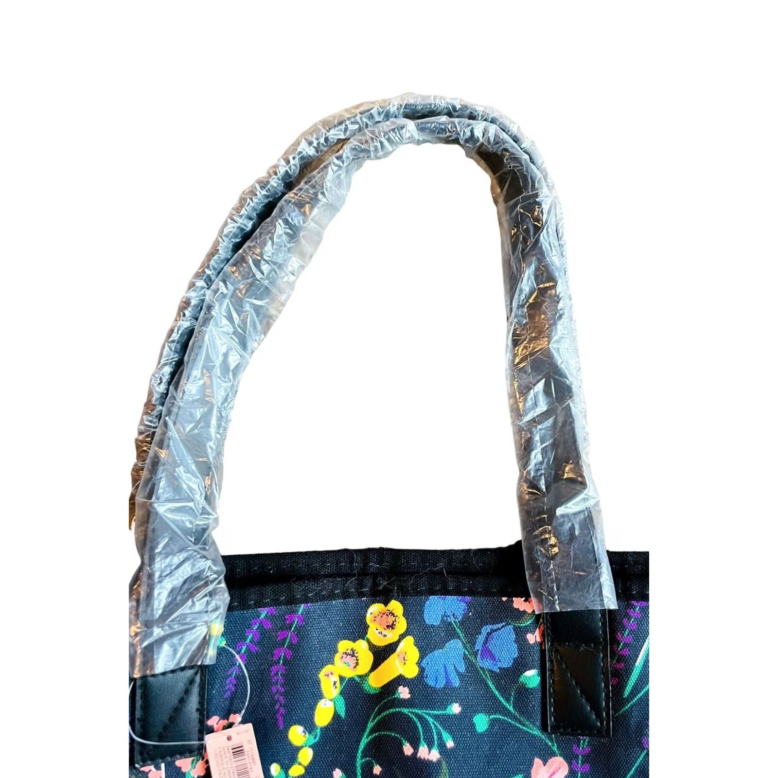 Victoria's Secret Victoria's Secret Weekender Tote Women's Floral NWT Blue Flowers Travel Bag, LG, Multicolor Linen/Cotton Canvas, Zip Closure, 25x13x7 in Size ONE SIZE - 4 Thumbnail