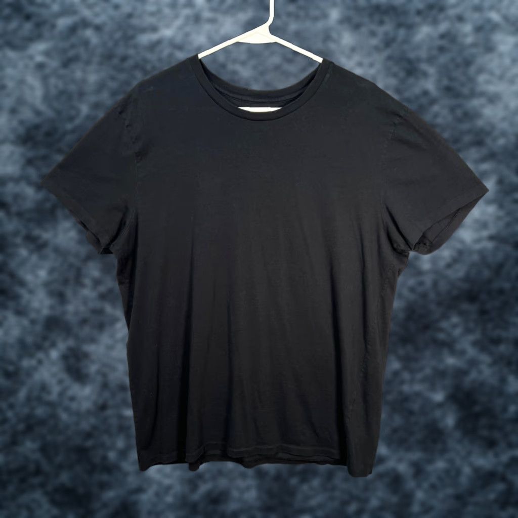 Armani Exchange VINTAGE Armani Exchange Mens XL Black Crewneck T-Shirt Size US XL / EU 56 / 4 - 1 Thumbnail