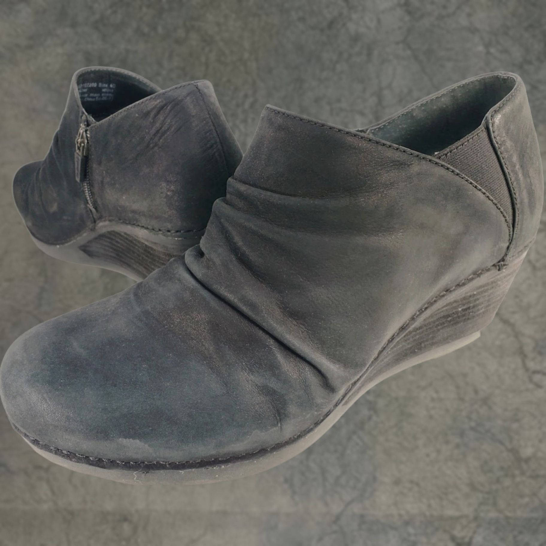 Dansko VINTAGE Dansko Sheena Nubuck Wedge Bootie Side Ankle Zip Women's Size 9M 40EU Black Size US 9 / IT 39 - 1 Thumbnail
