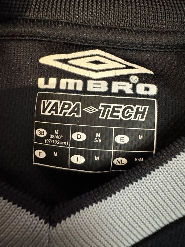 Umbro × Vintage Vintage Umbro Celtic Glasgow Goalkeeper Jersey 2002-03 M Size US M / EU 48-50 / 2 - 3 Thumbnail