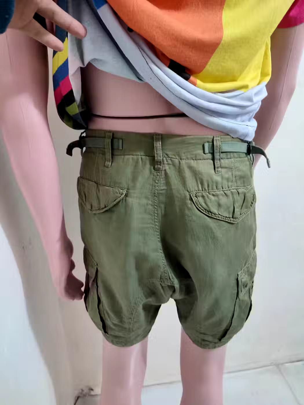 Issey Miyake Sunaokuwahara Issey Miyake Olive Cargo Short pants Size US 30 / EU 46 - 8 Thumbnail