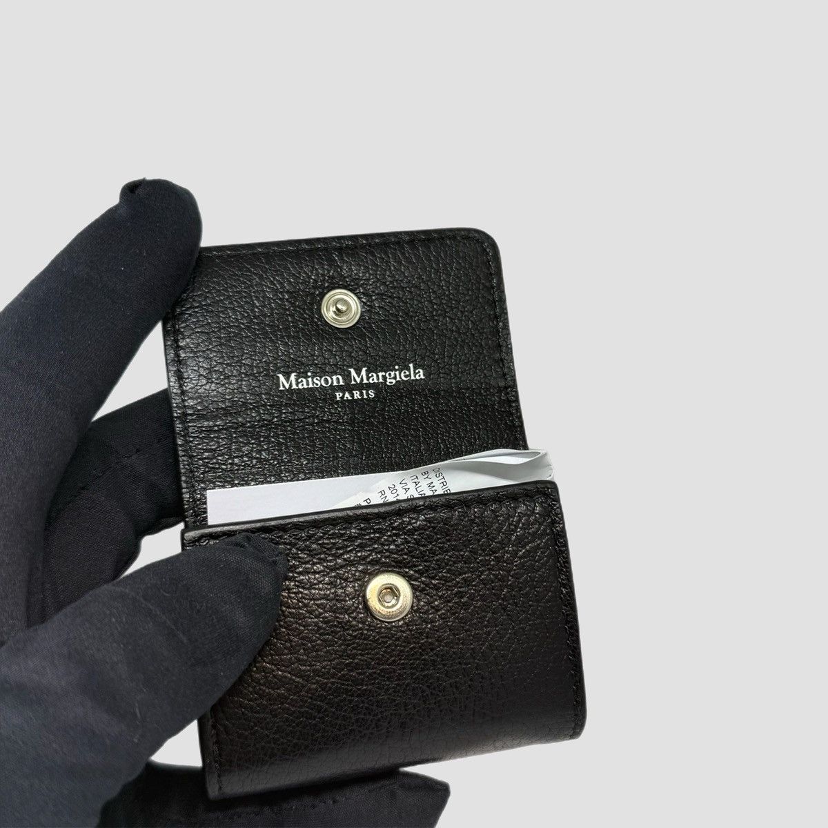 Maison Margiela Maison Margiela Strapped Airpods Pro Case Black Size ONE SIZE - 6 Thumbnail