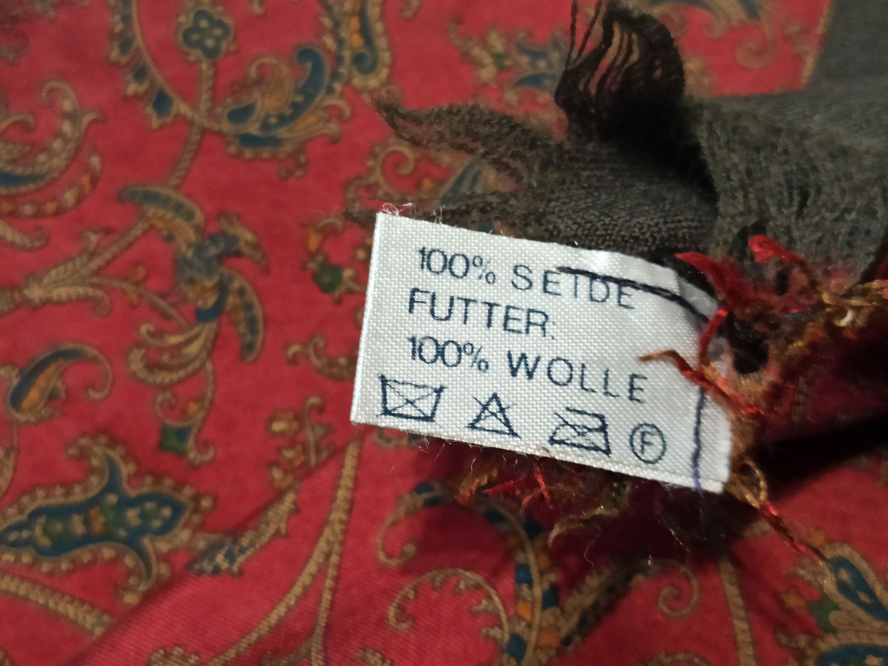 Phoenix Clothing Phoenix Wien Reversible Silk & Wool Paisley Scarf Size ONE SIZE - 4 Thumbnail