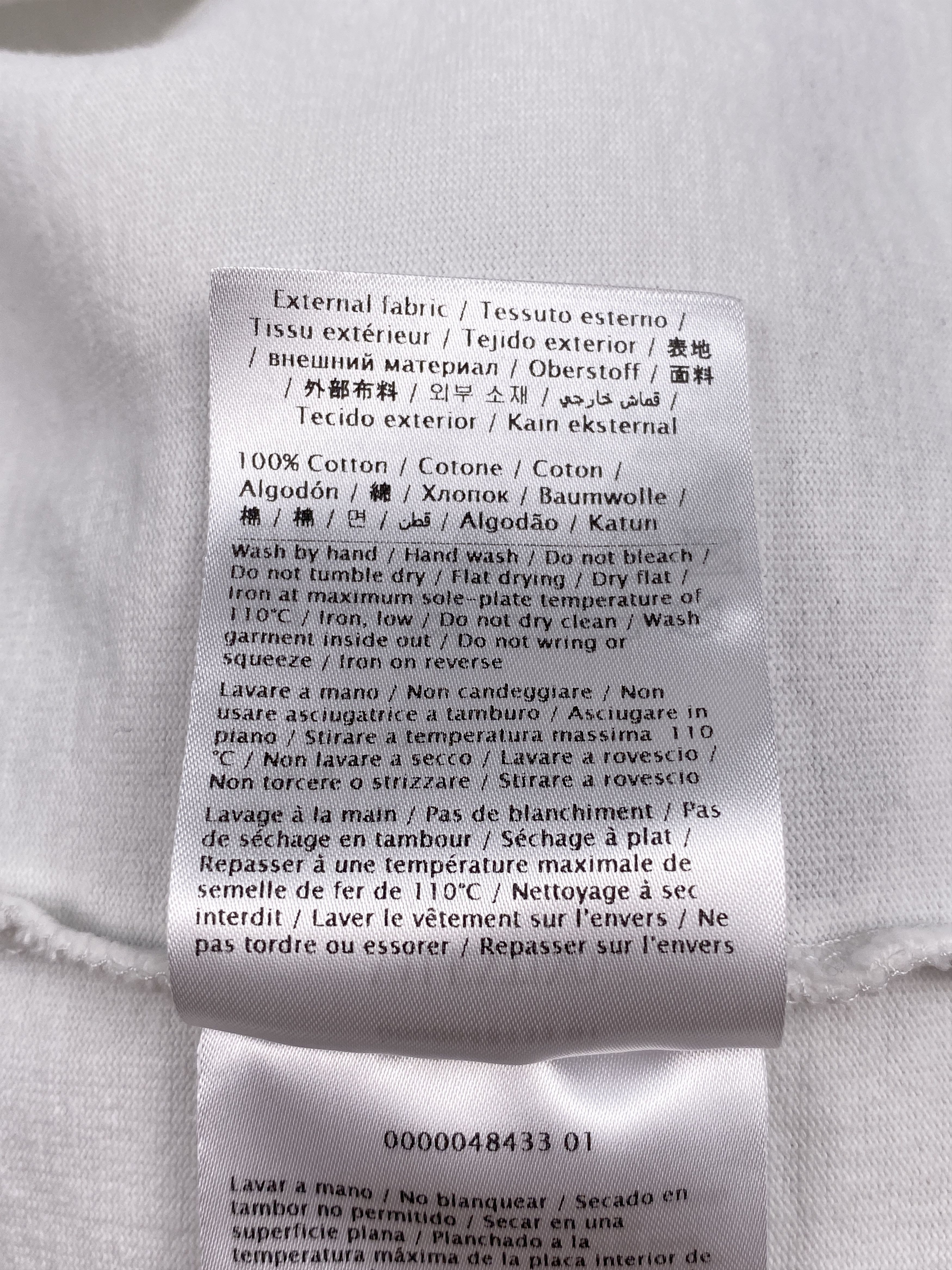 Valentino "V" Logo T-Shirt Size US M / EU 48-50 / 2 - 13 Thumbnail