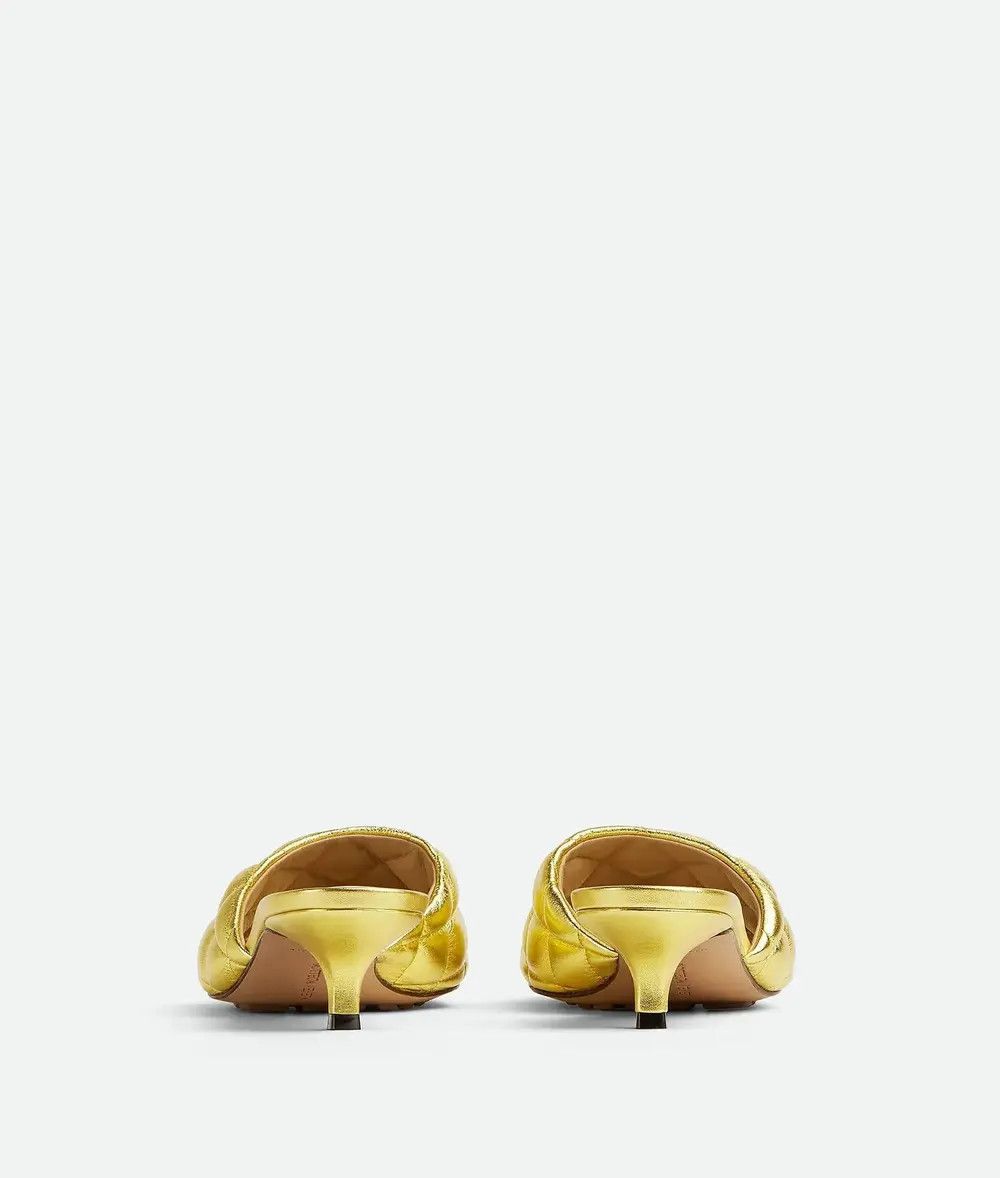 Bottega Veneta o1n1vont1225 Padded Sandal Mules in Gold Size US 6 / IT 36 - 3 Thumbnail