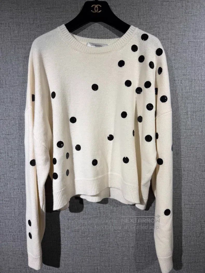 Valentino Valentino Sweaters Size M / US 6-8 / IT 42-44 - 1 Thumbnail